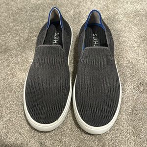 Sz 6.5 Rothy’s Grey Sneakers